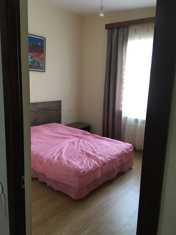 Art Guesthouse Yerevan Ngoại thất bức ảnh