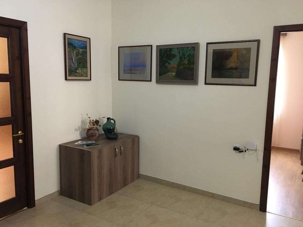 Art Guesthouse Yerevan Ngoại thất bức ảnh